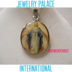 🆕Stainless Steel Virgin Mary Pendant.